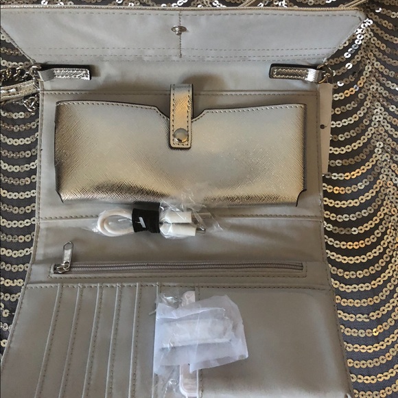 Crossbody Purses - Picture 2 of 3